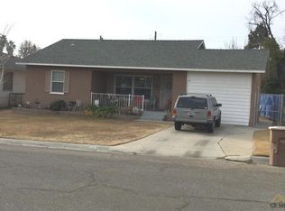 219 Lowell Dr, Bakersfield, CA