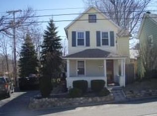 32 Flanders Rd, Netcong, NJ 07857