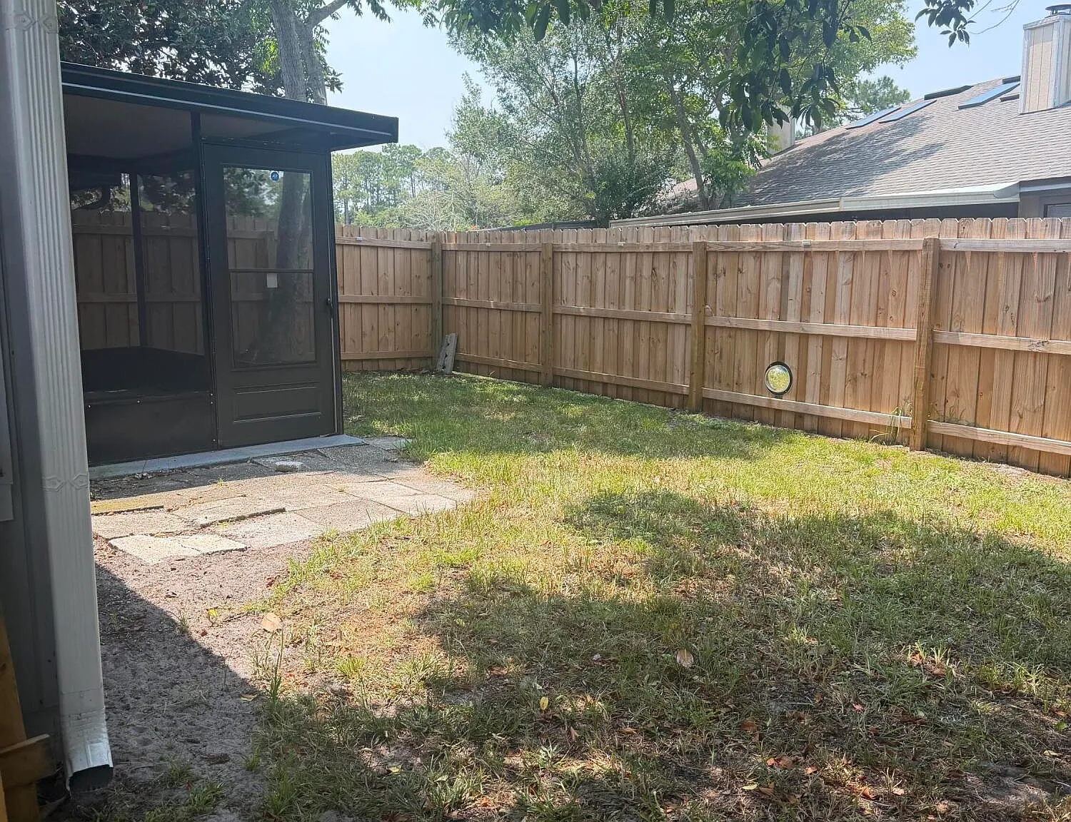 2 bed, 2.0 bath, 1073 sqft, $1,875 — Photo 2
