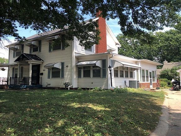 3rd image of 906 SW Gage Blvd