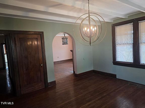 3rd image of 605 Haynes St