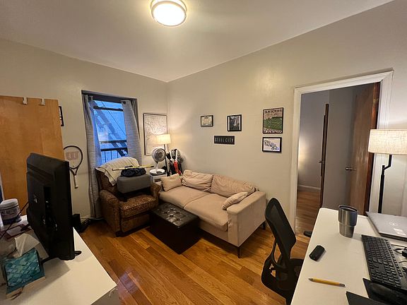 5th image of 446 E 78th St APT 11