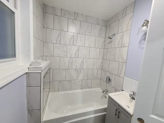 Rented by Success King Realty | media 18