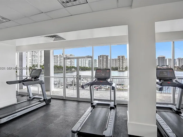 18031 Biscayne Blvd #Penthouse 01 — Photo 26
