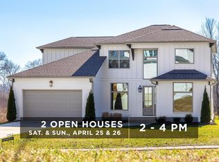 1758 River Breeze Dr, Soddy Daisy, TN 37379