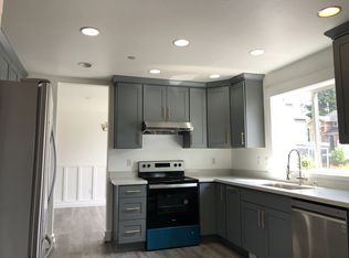 664 Sunset Blvd NE, Renton, WA 98056