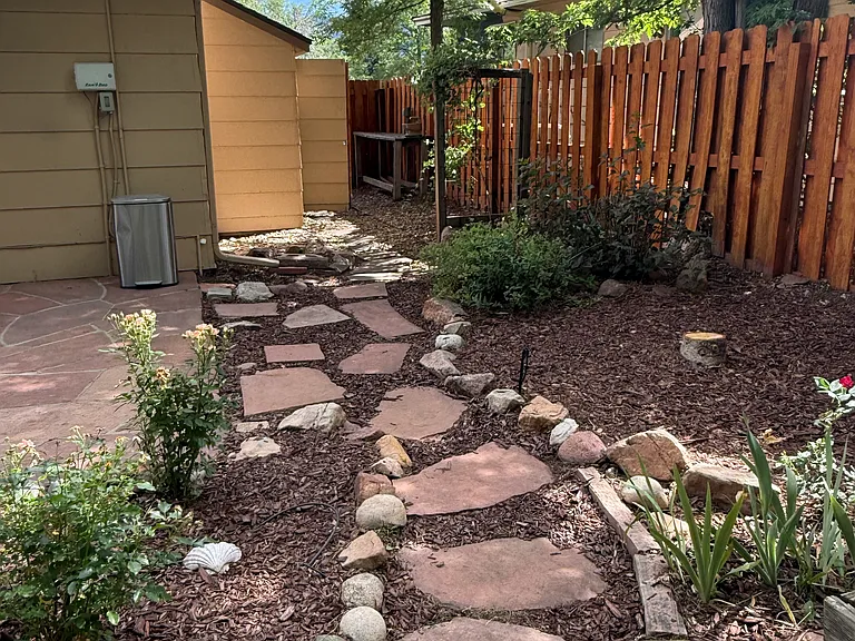 1872 Del Rosa Ct — Photo 47