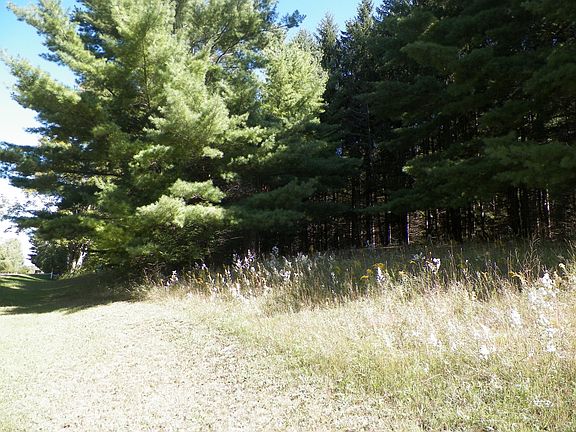 2nd image of Lakewood Dr