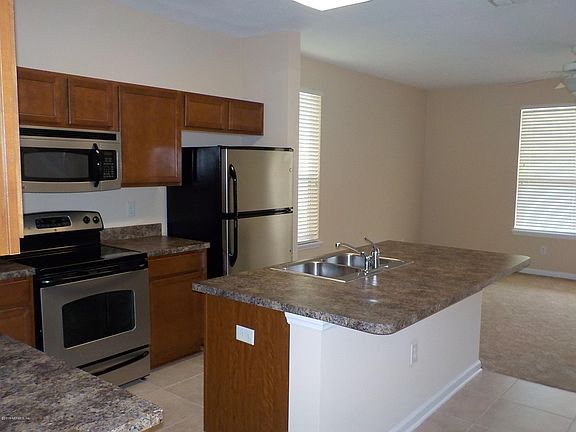 4th image of 4220 Plantation Oaks Blvd Unit 2011