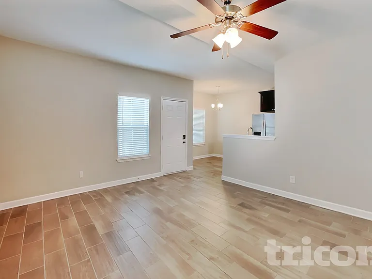 2281 Cason Ln — Photo 2