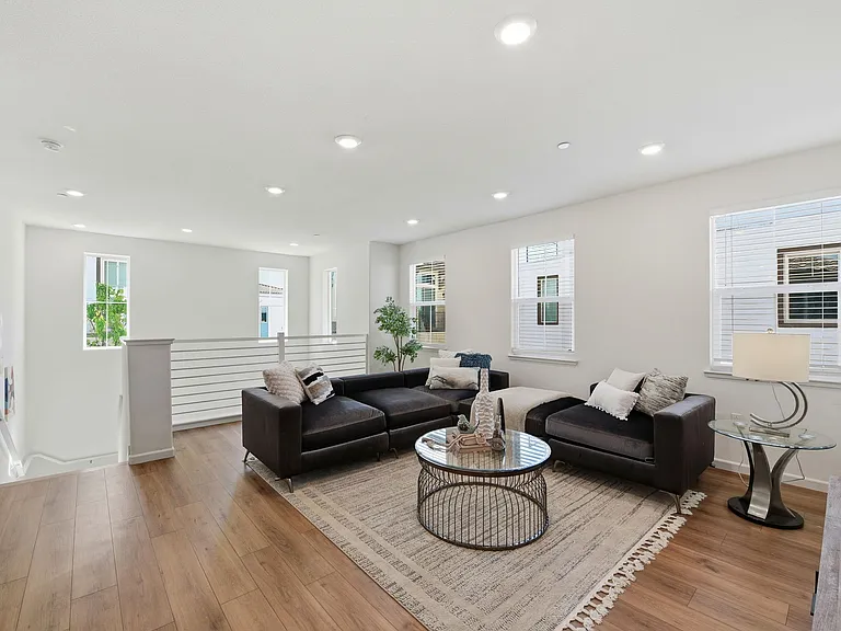 3078 Empoli Ln #5 — Photo 26