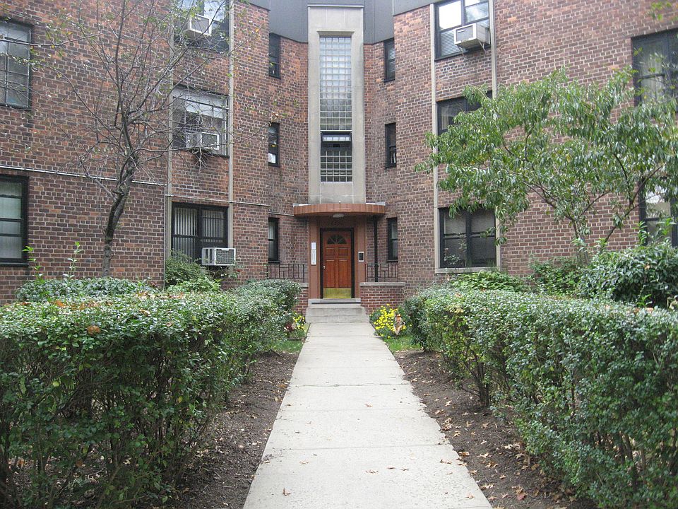 1st image of 2260 79th St