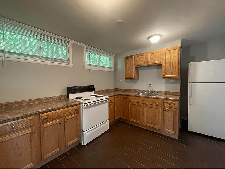 101 S Eagleville Rd — Photo 33