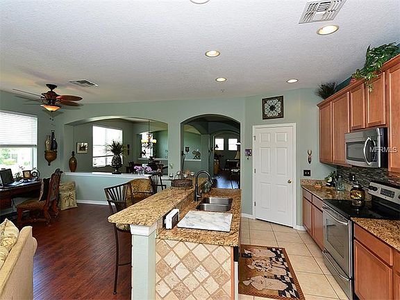 4th image of 8664 Karpeal Dr #208