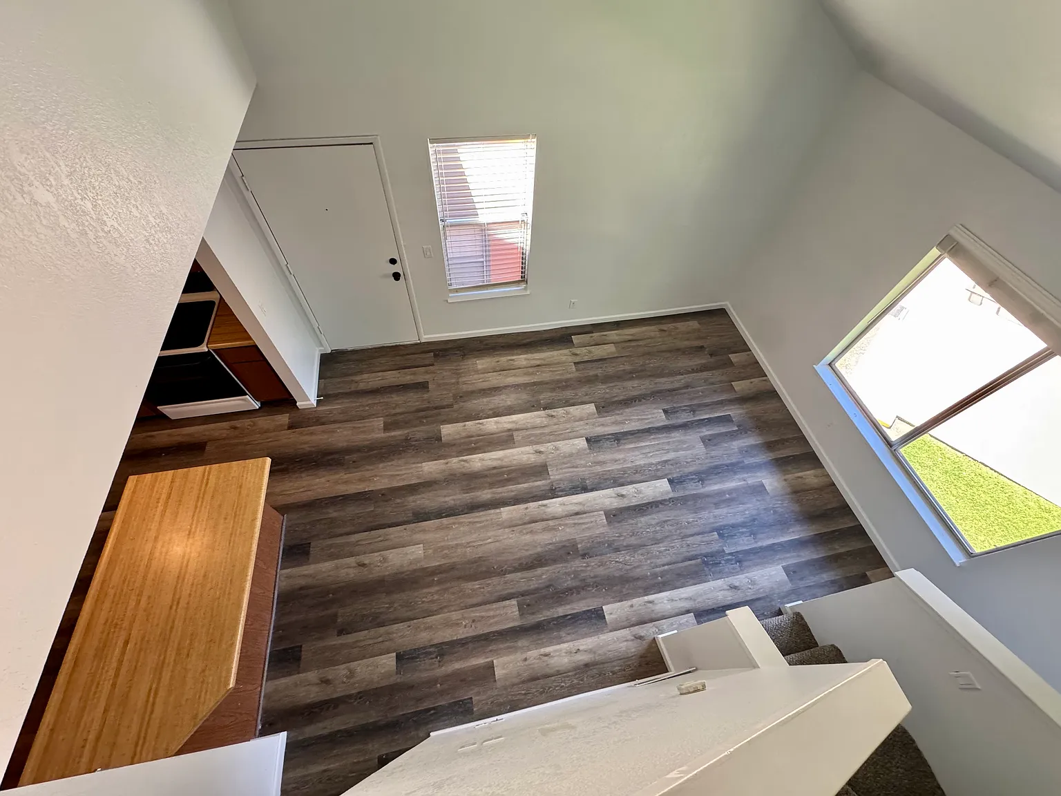 2 bed, 827 sqft, $1,700 — Photo 4