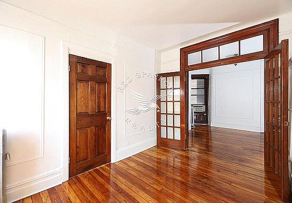 5th image of 115 E 96th St #20
