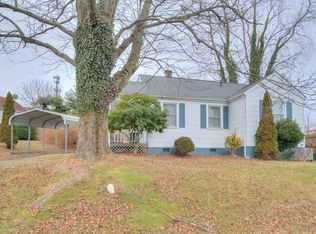 110 Jackson St, Radford, VA 24141
