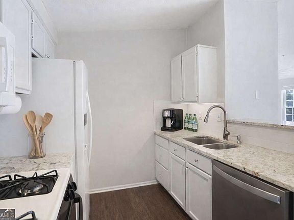 2nd image of 1483 Keys Crossing Dr NE