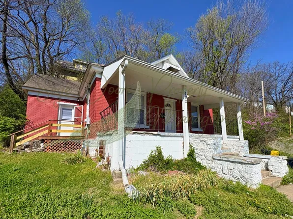 102 S Kansas City Ave, Excelsior Springs, MO 64024