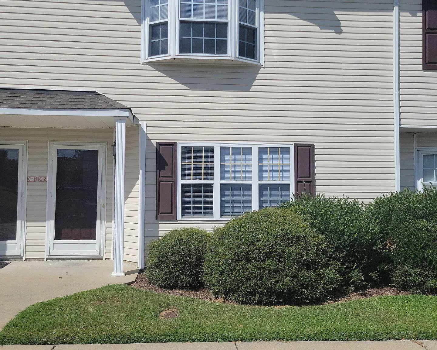 2112 Flagstone Ct — Photo 2