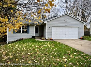 4215 Lochinver Cir, Lansing, MI 48911