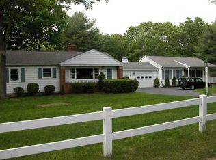 4 Vining Rd, Sandy Hook, CT 06482