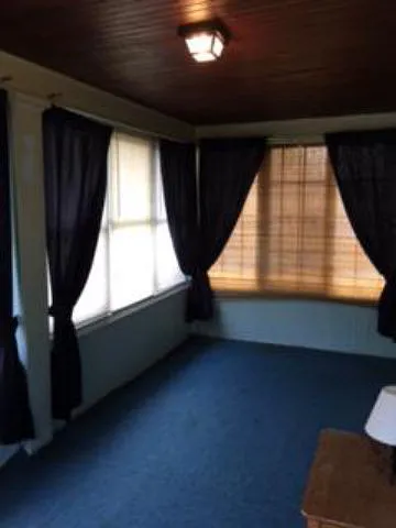 570 Coburn St photo 1
