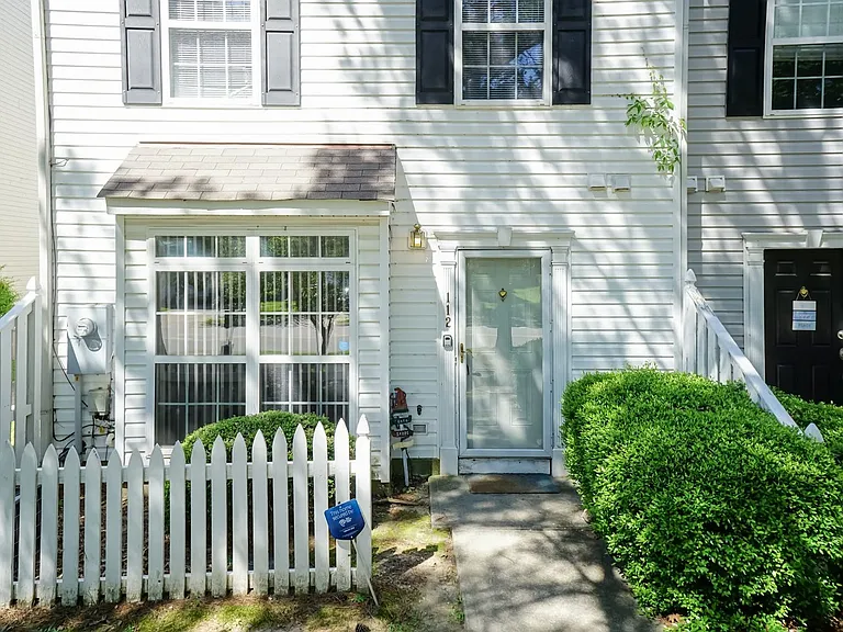 8650-112 Neuse Landing Ln — Photo 2
