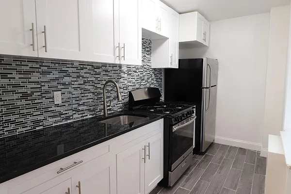 Rented by Bruma Realty LLC | media 6