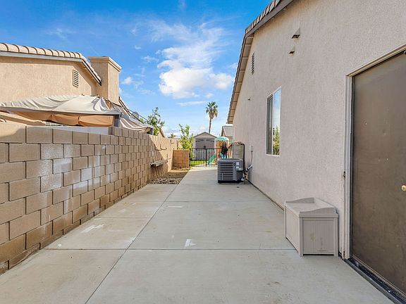 3rd image of 47608 Palomino Ct