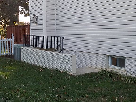 Entrance to lower level