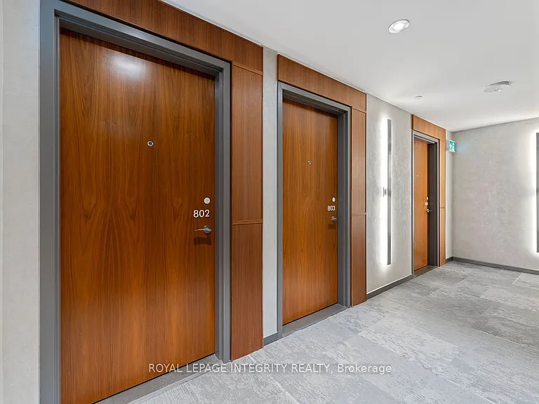 101 Queen St #802 — Photo 4