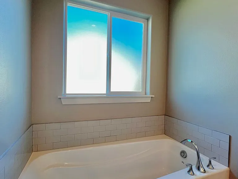 6112 Cottonwood Loop — Photo 21