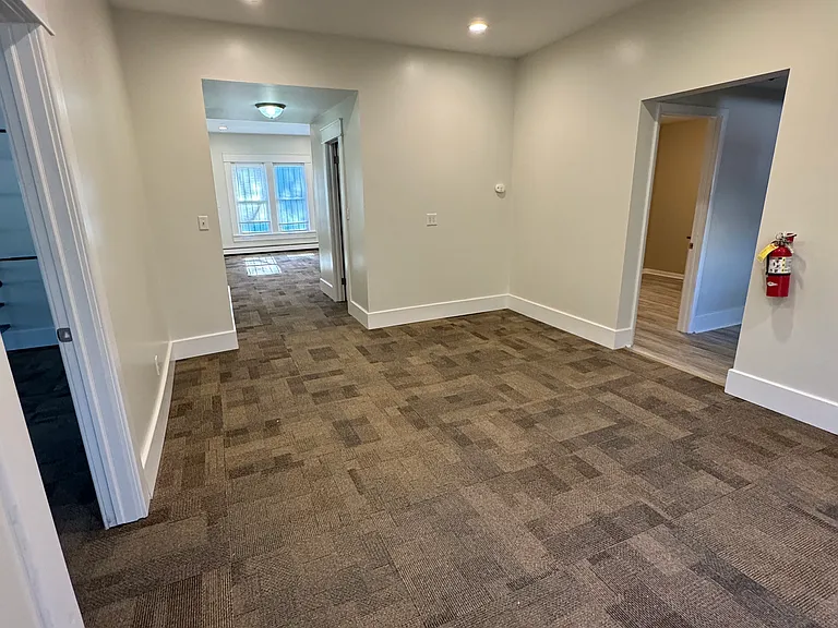 63 E Hill St #65 — Photo 2