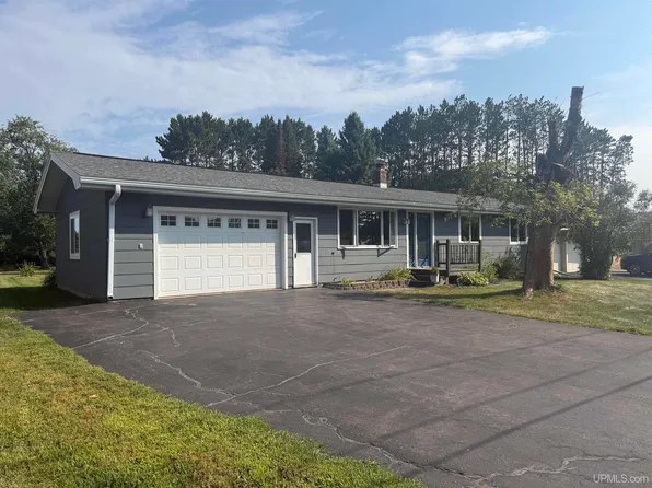 5050 E Jackson Rd, Ironwood, MI 49938