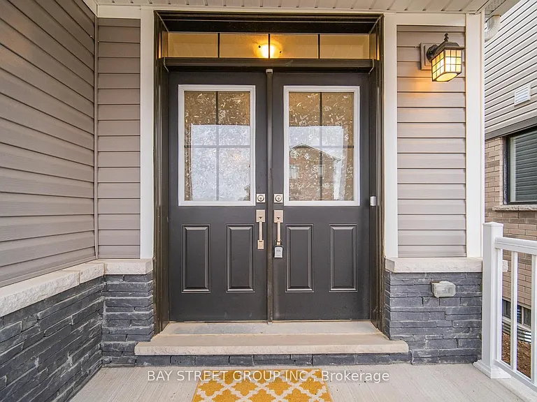 149 Wilmot Rd N — Photo 3