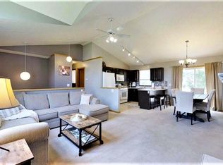 184 Depot Ln, Holland, MI 49424
