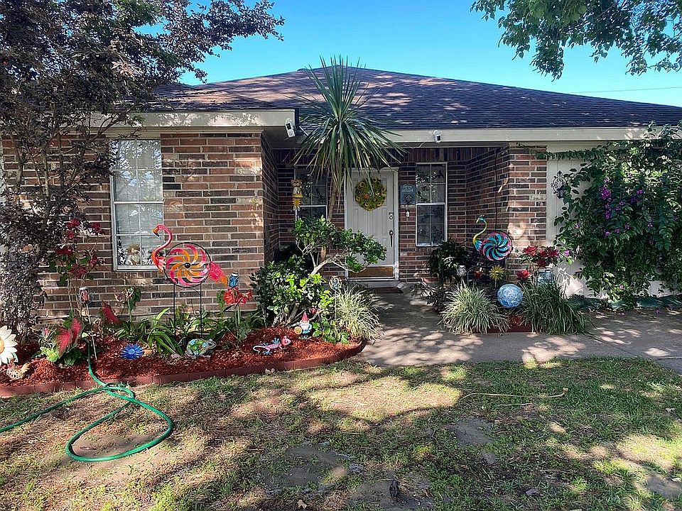 1st image of 230 Dianne Dr