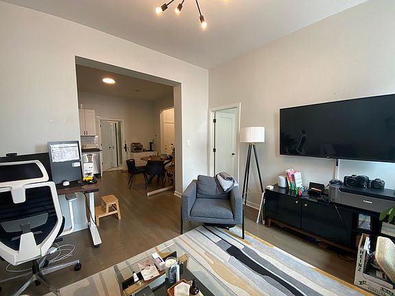 5th image of 1823 W North Ave #2F