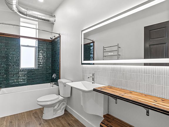 3rd image of 736 N Euclid Ave #B