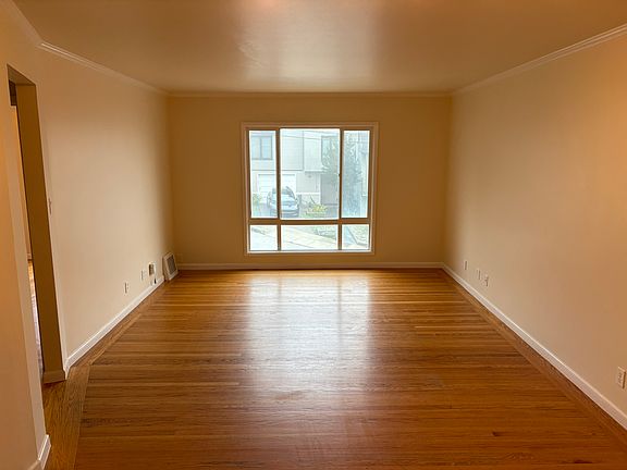 5th image of 161 Glenview Dr