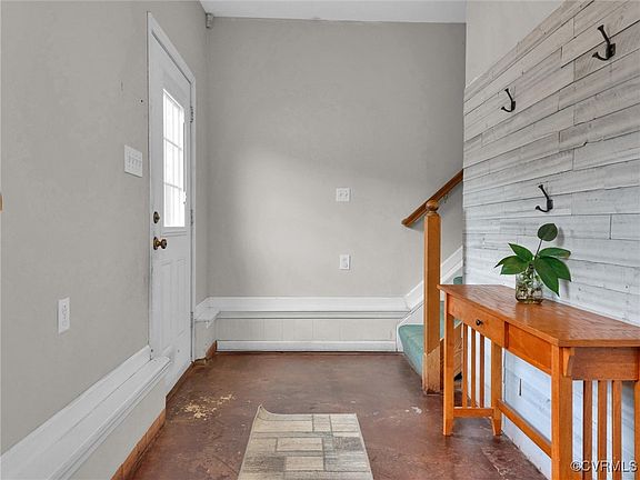 4th image of 12074 Cedar Ln