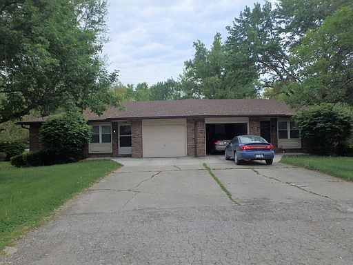 2nd image of 2520-2522 E Morris Dr