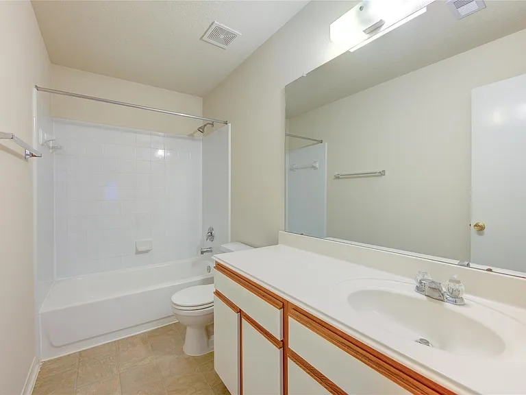 3639 Barkers Crossing Ave — Photo 31