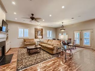 5201 Floyd St, Houston, TX 77007