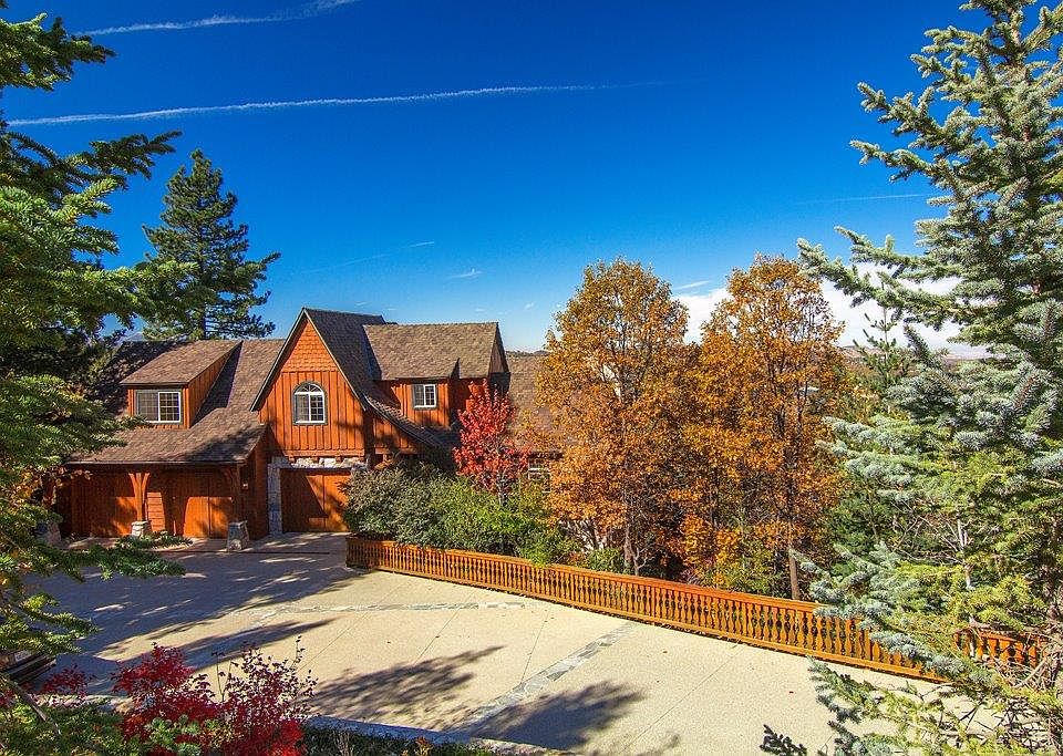 1st image of 576 Cumberland Dr