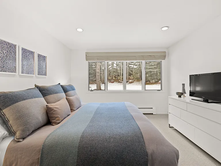 55 Overlook Dr — Photo 13