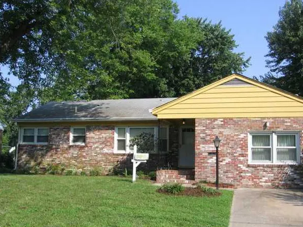 5 Winnard Rd, Hampton, VA 23669