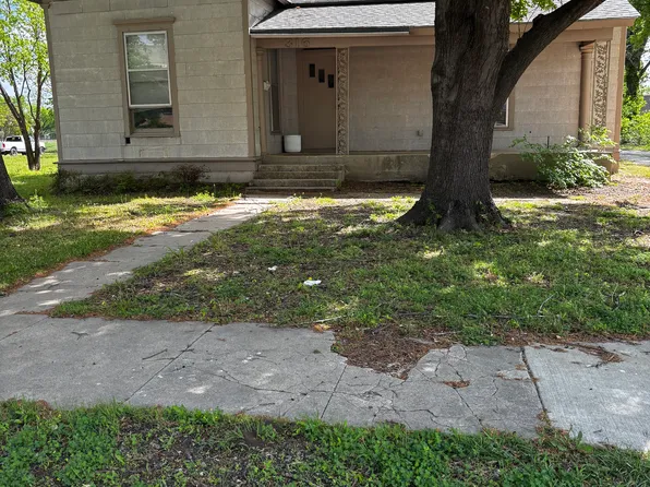 316 N Denton St, Gainesville, TX 76240