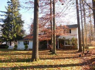 8395 Cedar Rd, Chesterland, OH 44026